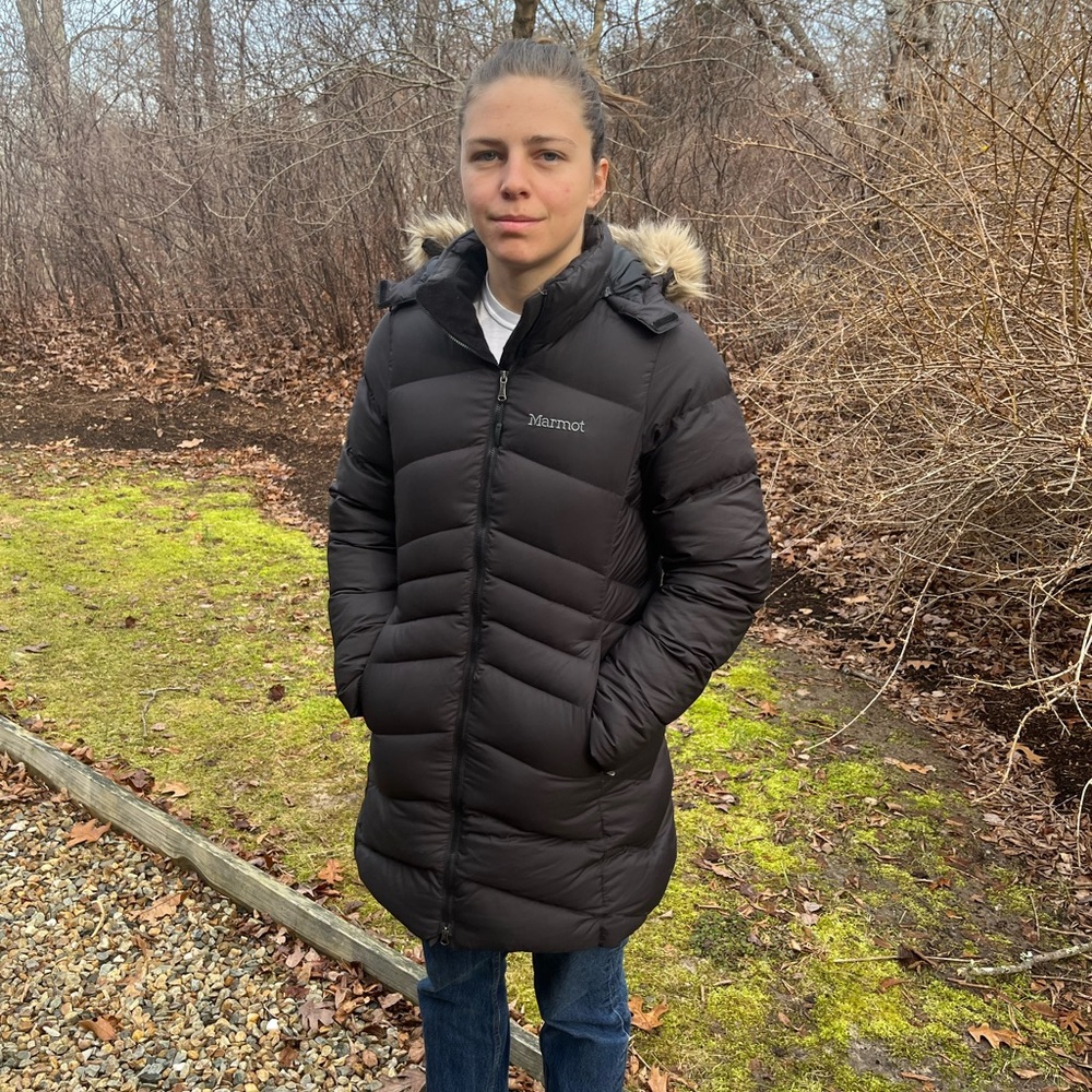 Marmot down women’s Montréal parka never worn outdoors